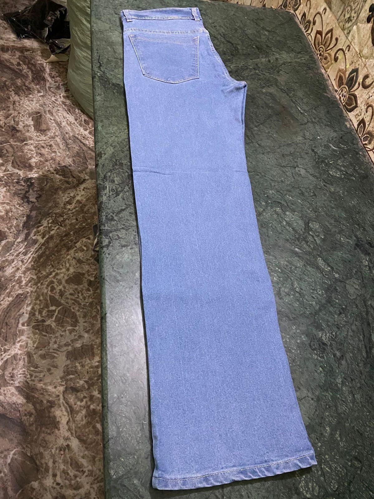 Men’s Loose Fit Mid Rise Light Blue Denim Jeans | Casual Solid Style